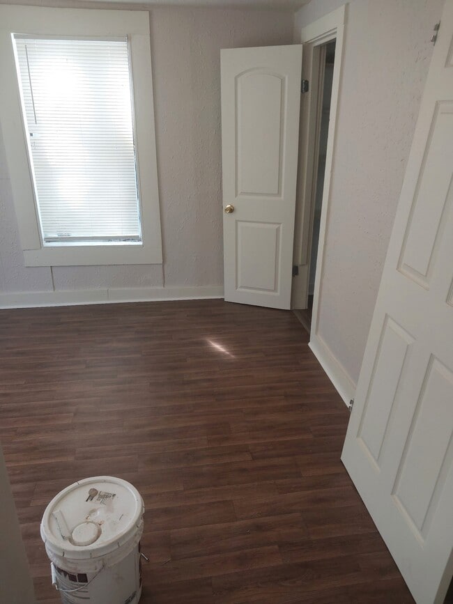 Photo - 310 E 13th St