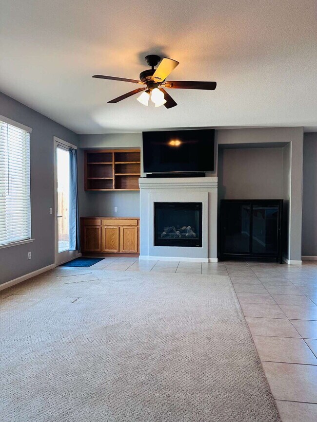 Photo - "Spacious 5-Bed home with 4 Baths Home for Rent!