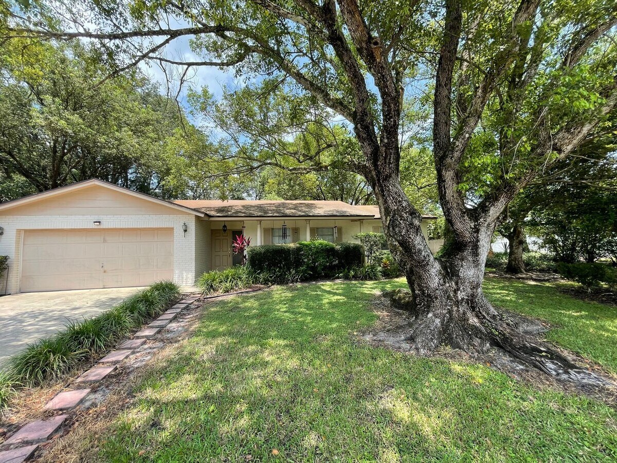3 Bedroom/2 Bathroom SFH in Wekiva! AVAILA... - 3 Bedroom/2 Bathroom SFH in Wekiva! AVAILA... Casa