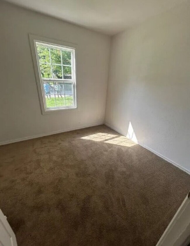 Photo - 519 St Leo Dr