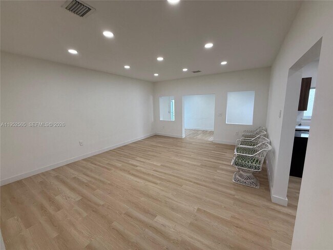 Photo - 1263 NW 29th St