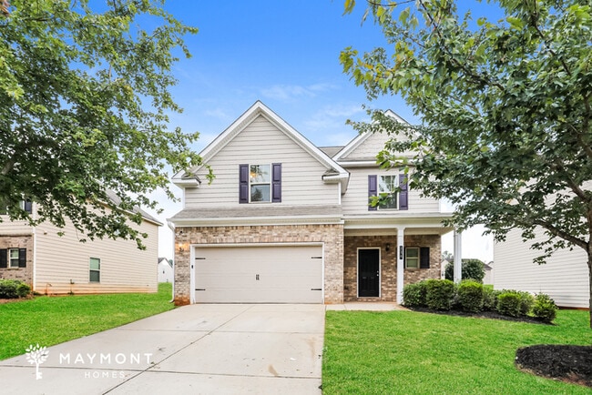 Building Photo - Spacious 4-Bedroom Home