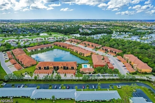 Building Photo - 13771 Julias Way Unit 223