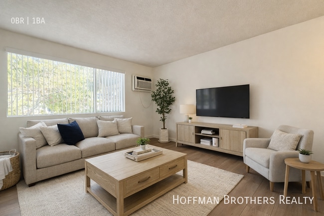 Photo - 1784 N Sycamore Ave Unit 204