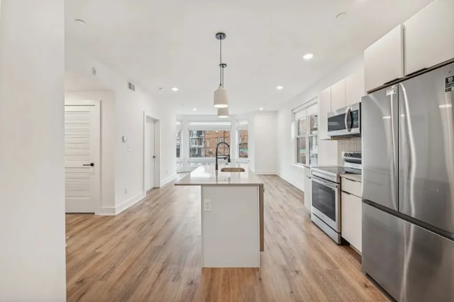 Building Photo - 6312 Germantown Ave Rental