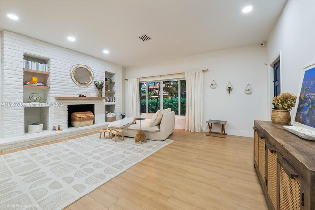 Photo - 5101 Maggiore St