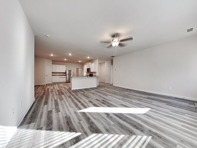 Photo - 332 Oliver Dr