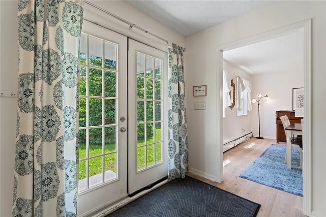 Photo - 104 Briarwood Dr Unit #1