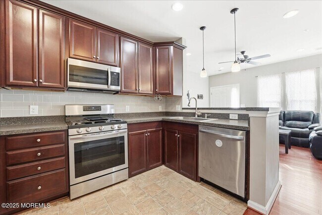 Photo - 14 Michael Dr