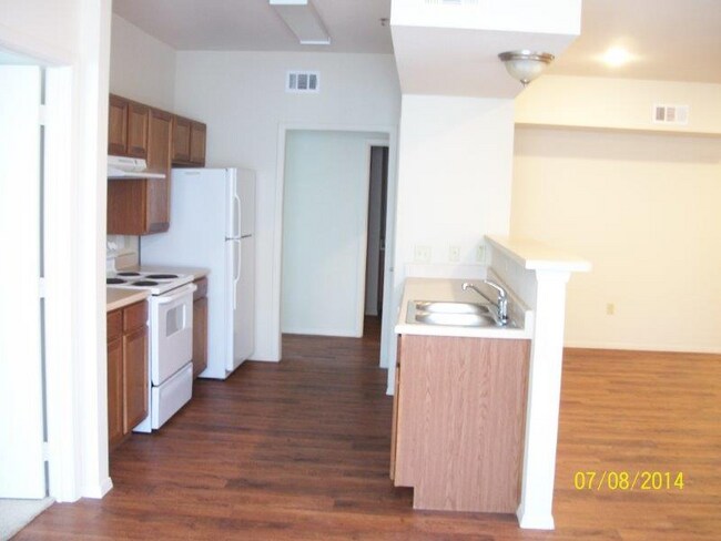 Photo - 712 Constitution Dr Unidad 405