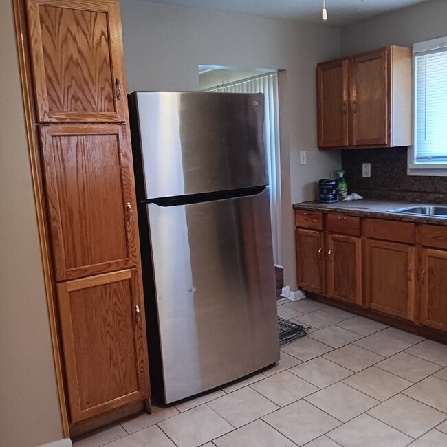 Photo - 1821 W 19th Ave