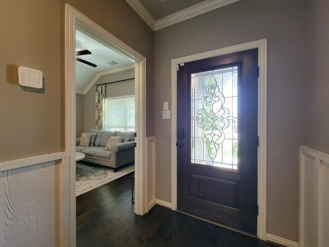 Photo - 22902 Henderson Row Dr