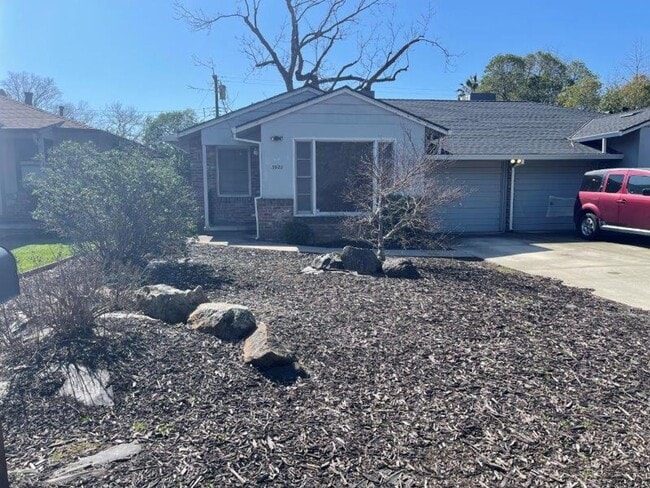 Building Photo - Cute Arden Park 2 Bedroom