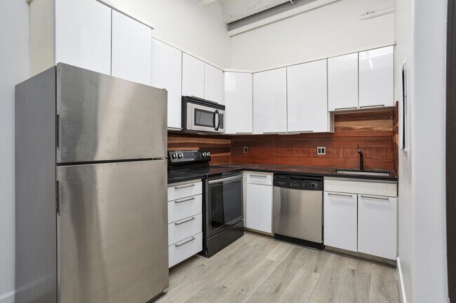 Photo - 312 W 5th St Unit 824