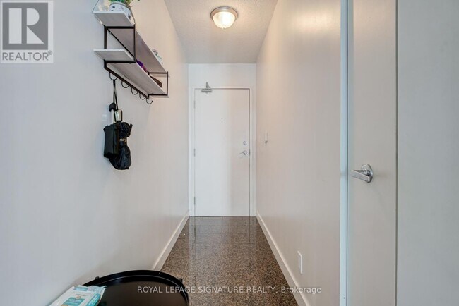 381 Front St W Unit 2101