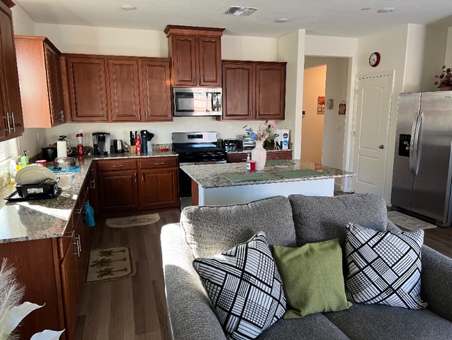 Photo - 10424 Skynyrd Way