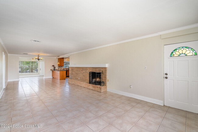 Photo - 1655 Wavecrest St