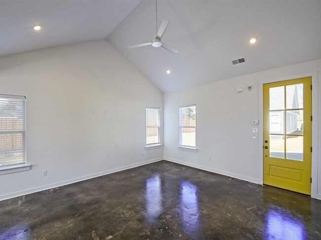 Photo - 2019 NEW Construction 4 bedroom, 2 bath home near U of M and new pedestrian bridge.