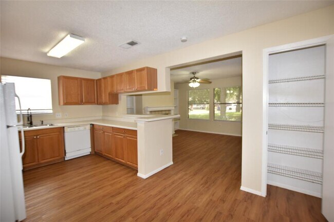 Photo - 2804 Jadewood Ct