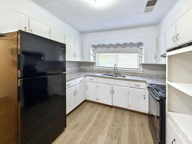 Photo - 5026 Bud Holmes Rd