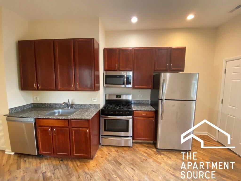Photo - 2300 S Ridgeway Ave