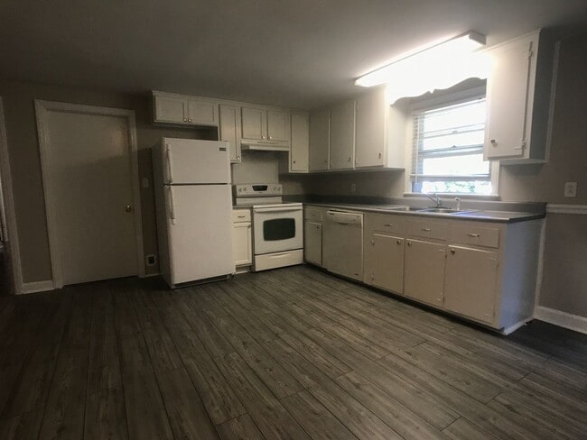 Photo - 10609 Middleground Rd