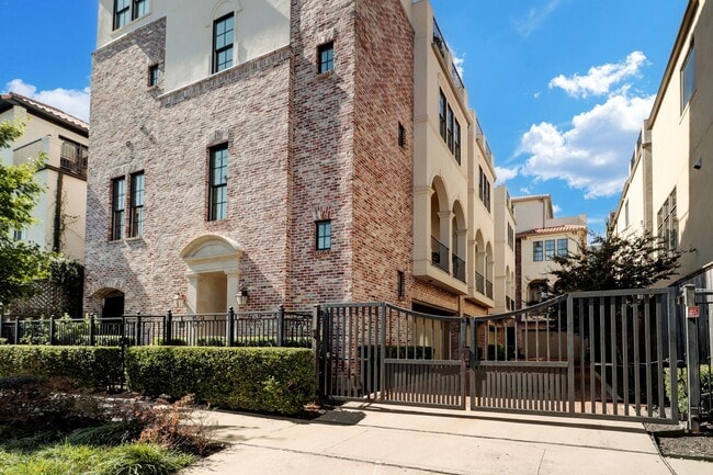 Building Photo - 4838 Austin St