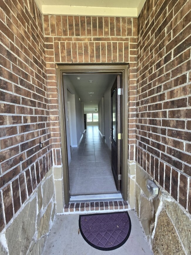 Building Photo - 2815 Dry Creek Dr Rental