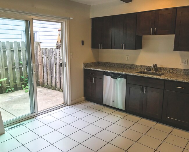 Photo - 3220 N. Bartlett Ave.