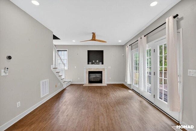 Photo - 8006 Crenshaw Ln