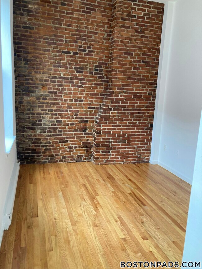 Photo - 7 Pembroke St Unit 3