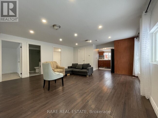 Photo - 1981 Inglewood Dr