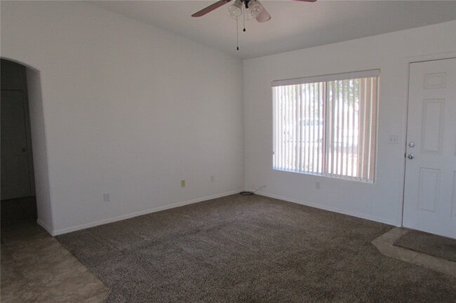 Photo - 2402 Prickly Pear Dr