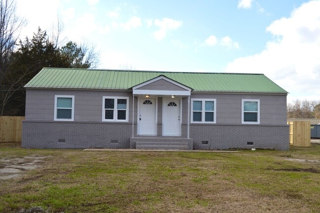 Building Photo - 911 Woodall Rd SW Unit 909 Woodall Rd SW