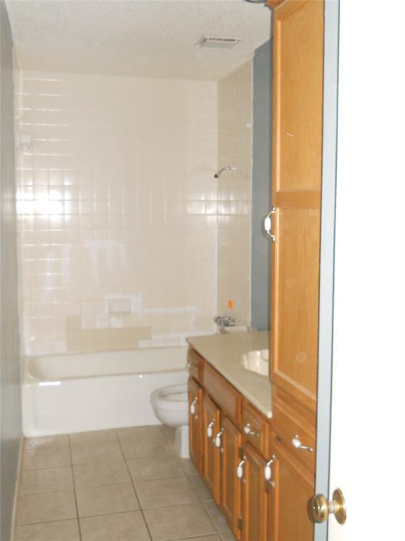 Photo - 11 Shady Brook Cir