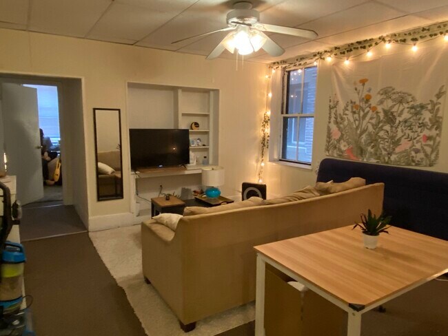 Photo - 19 Aberdeen St Unit 2