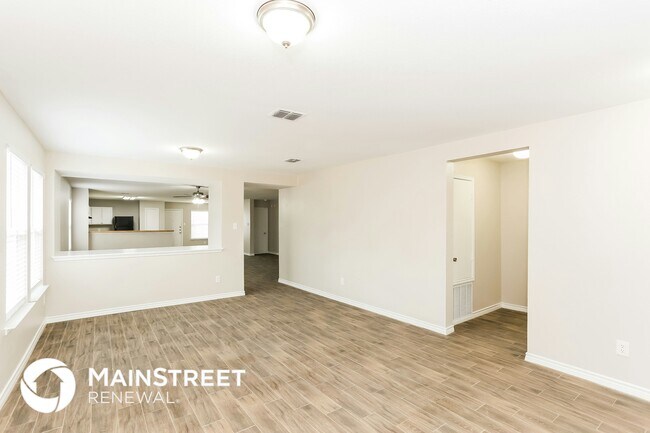 Photo - 6160 Balcony Ln