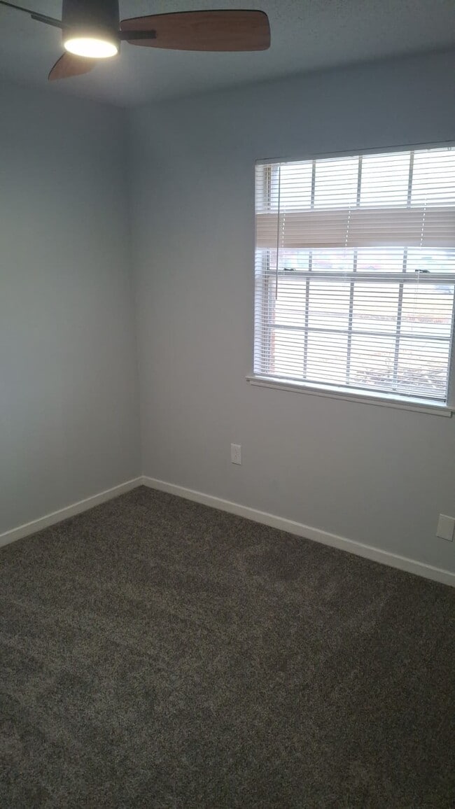 Photo - 5830 NW Kinyon Ave