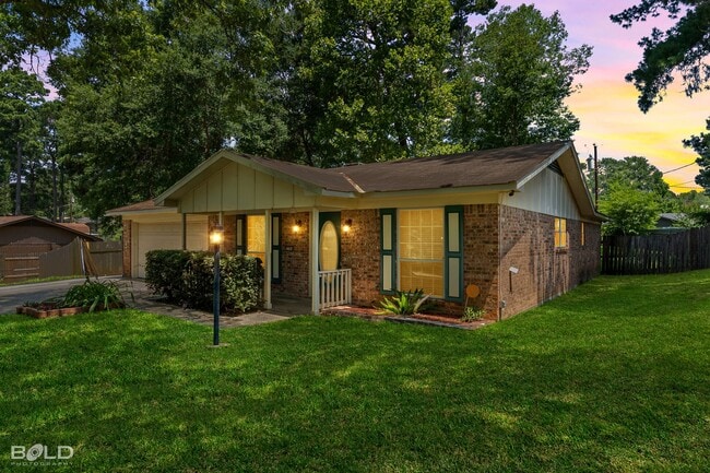 Photo - 3 BEDROOM IN SOUTHERN HILLS