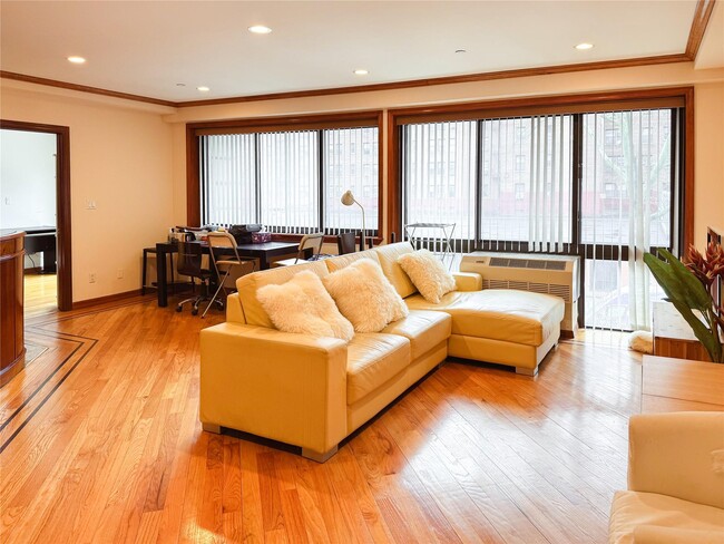 Photo - 99-31 66th Ave Unidad 2C Rental