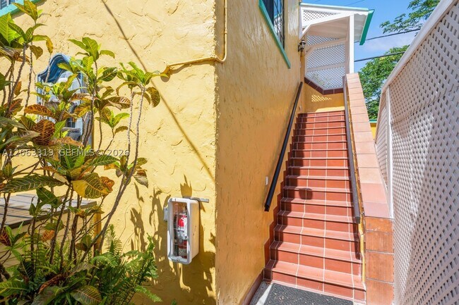 1222 Salzedo St Unit 4