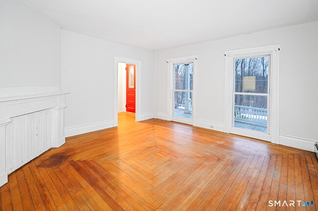 Photo - 30 Edgewood St