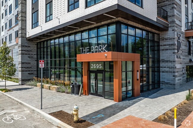 Entrada - The Park at Southside Works