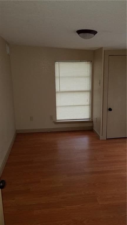 Photo - 756 N Barton Ave