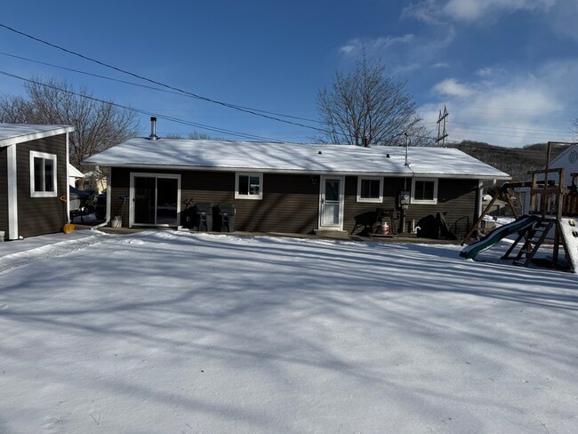 Photo - 3118 31st St S