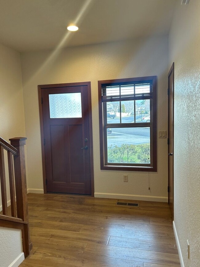 Photo - 2 Bedroom 1.5 Bath Townhouse