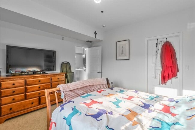 Photo - 10 Hill Grove Point