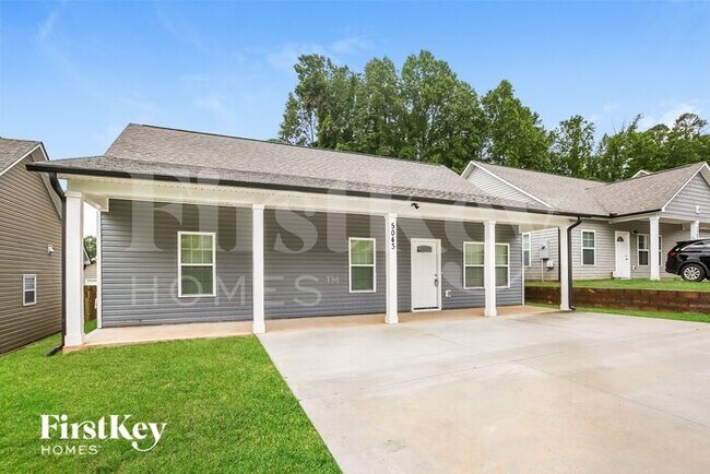 Photo - 5043 Tuckaseegee Road