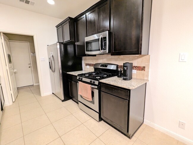 Photo - 1520 Beebrush Ln