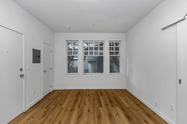 2115 Hyde
